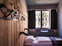 Zimmerbild 7