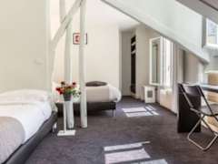 Zimmerbild 8