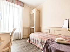 Zimmerbild 12