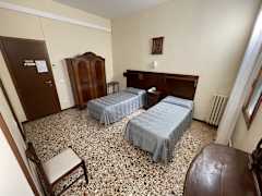 Zimmerbild 13