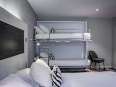 Zimmerbild 6