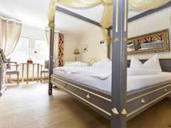 Zimmerbild 8