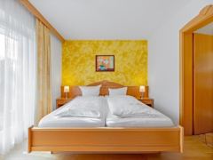 Zimmerbild 4