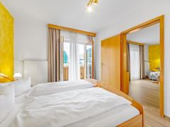 Zimmerbild 8