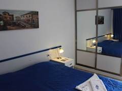 Zimmerbild 4