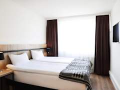 Zimmerbild 6