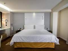 Zimmerbild 6