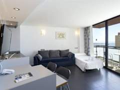 Zimmerbild 8