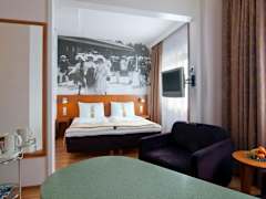 Zimmerbild 6