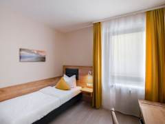 Zimmerbild 8