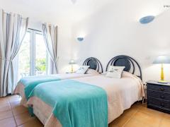 Zimmerbild 4