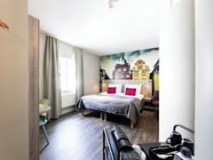 Zimmerbild 4