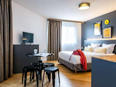 Zimmerbild 9