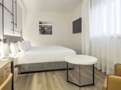 Zimmerbild 8