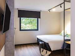 Zimmerbild 9