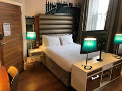 Zimmerbild 9