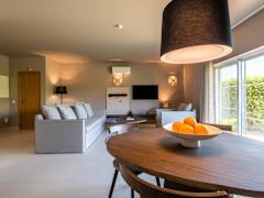 Zimmerbild 12