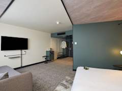 Zimmerbild 6