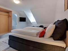 Zimmerbild 16
