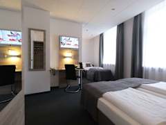 Zimmerbild 18