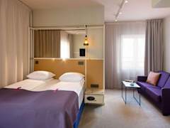 Zimmerbild 6