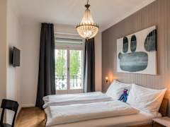 Zimmerbild 6