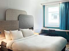 Zimmerbild 9