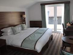 Zimmerbild 28