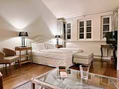 Zimmerbild 6