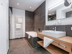 Zimmerbild 12