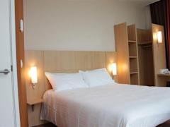 Zimmerbild 7