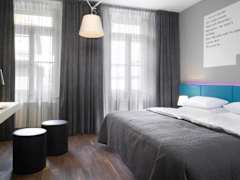 Zimmerbild 7