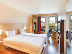 Zimmerbild 8