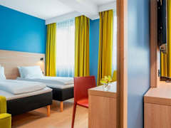 Zimmerbild 8