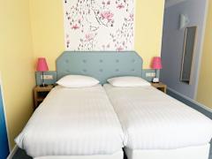 Zimmerbild 4