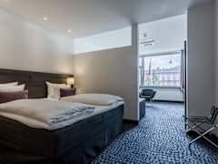 Zimmerbild 9