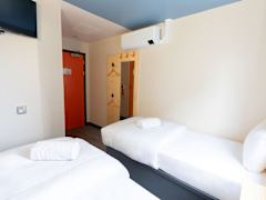 Zimmerbild 2