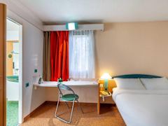 Zimmerbild 4