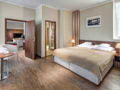 Zimmerbild 6