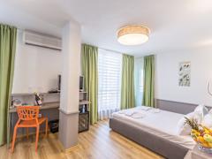 Zimmerbild 12