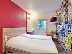 Zimmerbild 6