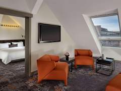 Zimmerbild 8