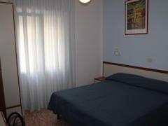 Zimmerbild 4