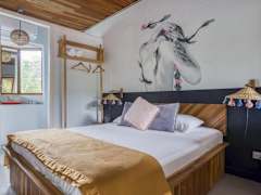Zimmerbild 12