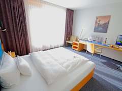 Zimmerbild 18