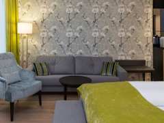 Zimmerbild 9