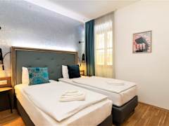Zimmerbild 12