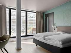 Zimmerbild 8