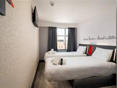 Zimmerbild 6