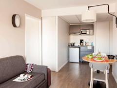 Zimmerbild 8